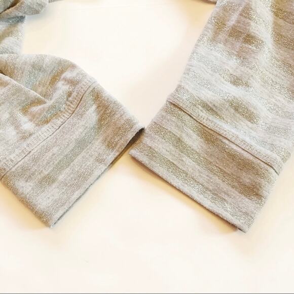 Eddie Bauer Long Sleeve Metallic Stripe Pocket Tee Small Gray Silver - Picture 8 of 8